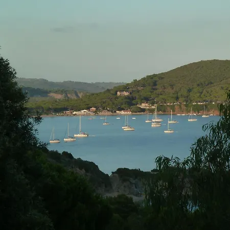 Lo Scoglio Del Gabbiano *