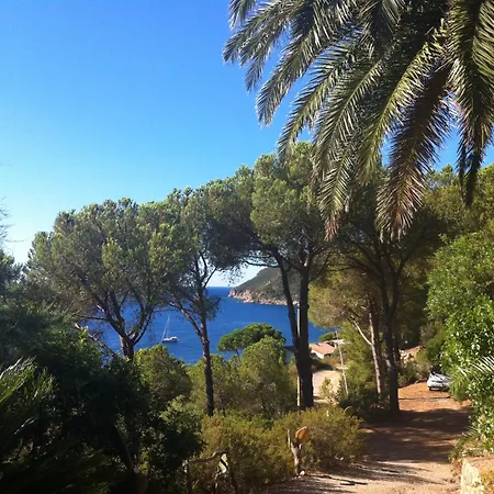Holiday home Lo Scoglio Del Gabbiano